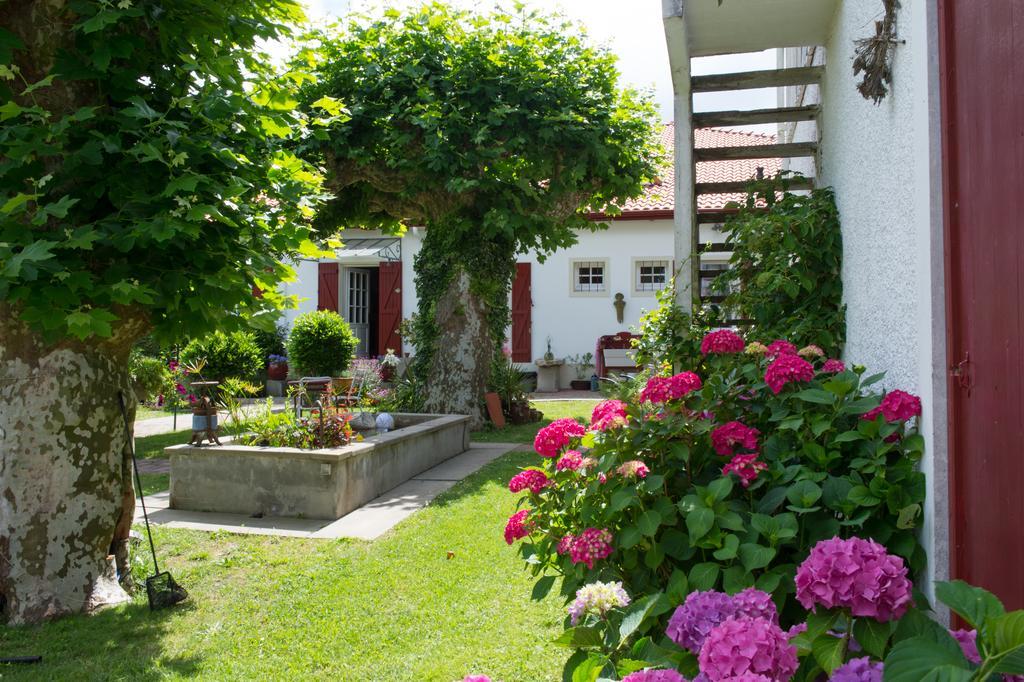 Maison De Mezos Exterior photo